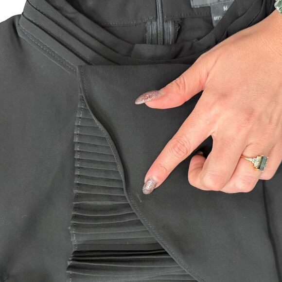 Gracia Black Ruffle 3D Chiffon Flutter Sleeve Sleeveless Mock Neck Top size M - Picture 5 of 11